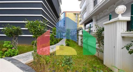 Трикімнатна квартира на березі моря