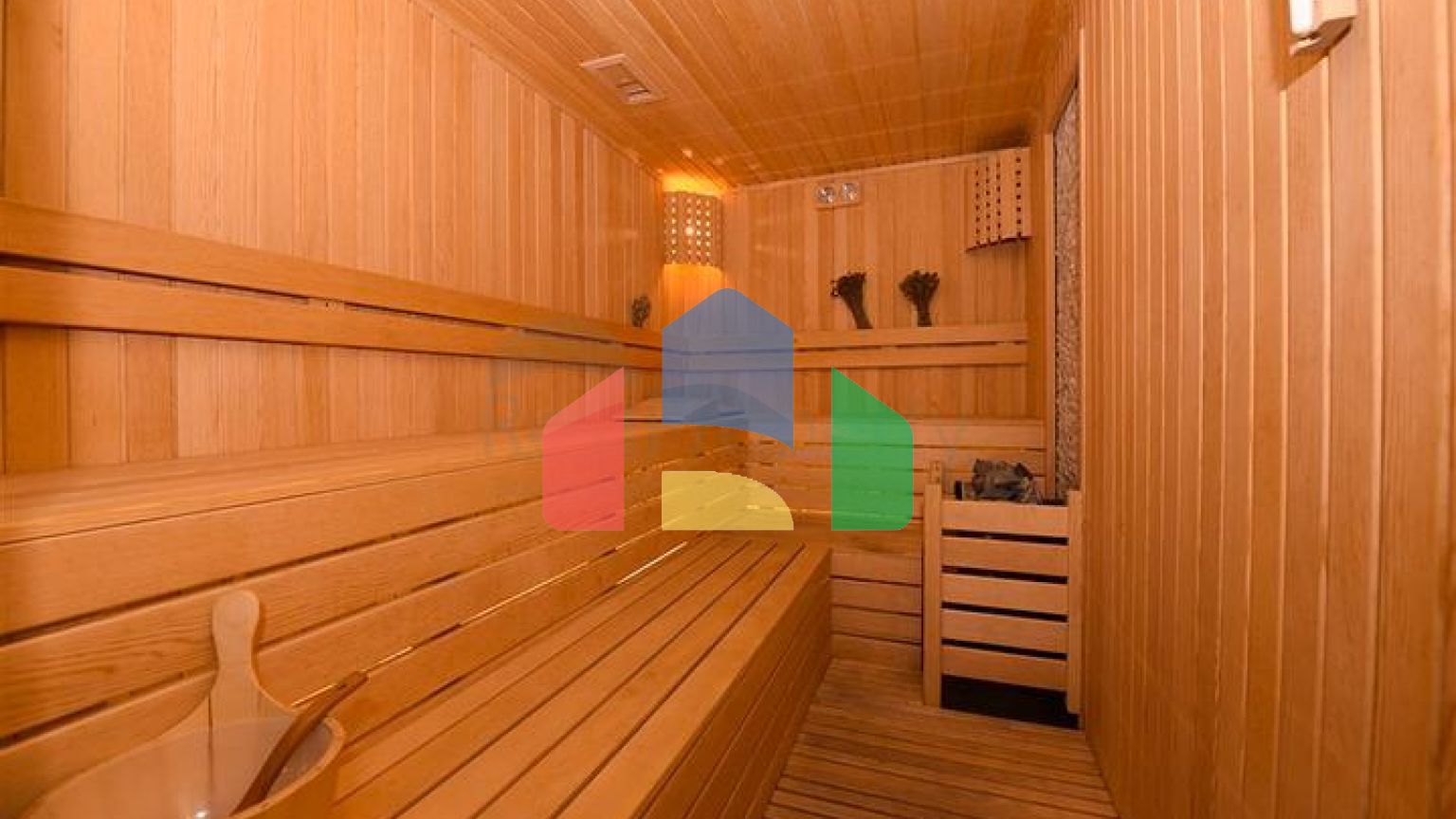 Трикімнатна квартира на березі моря