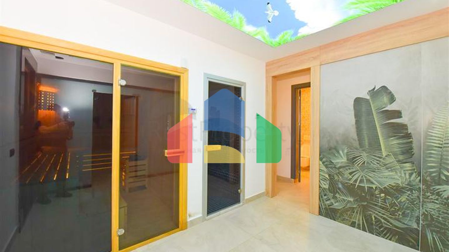 Трикімнатна квартира на березі моря