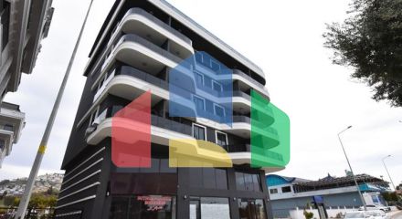 Трикімнатна квартира на березі моря