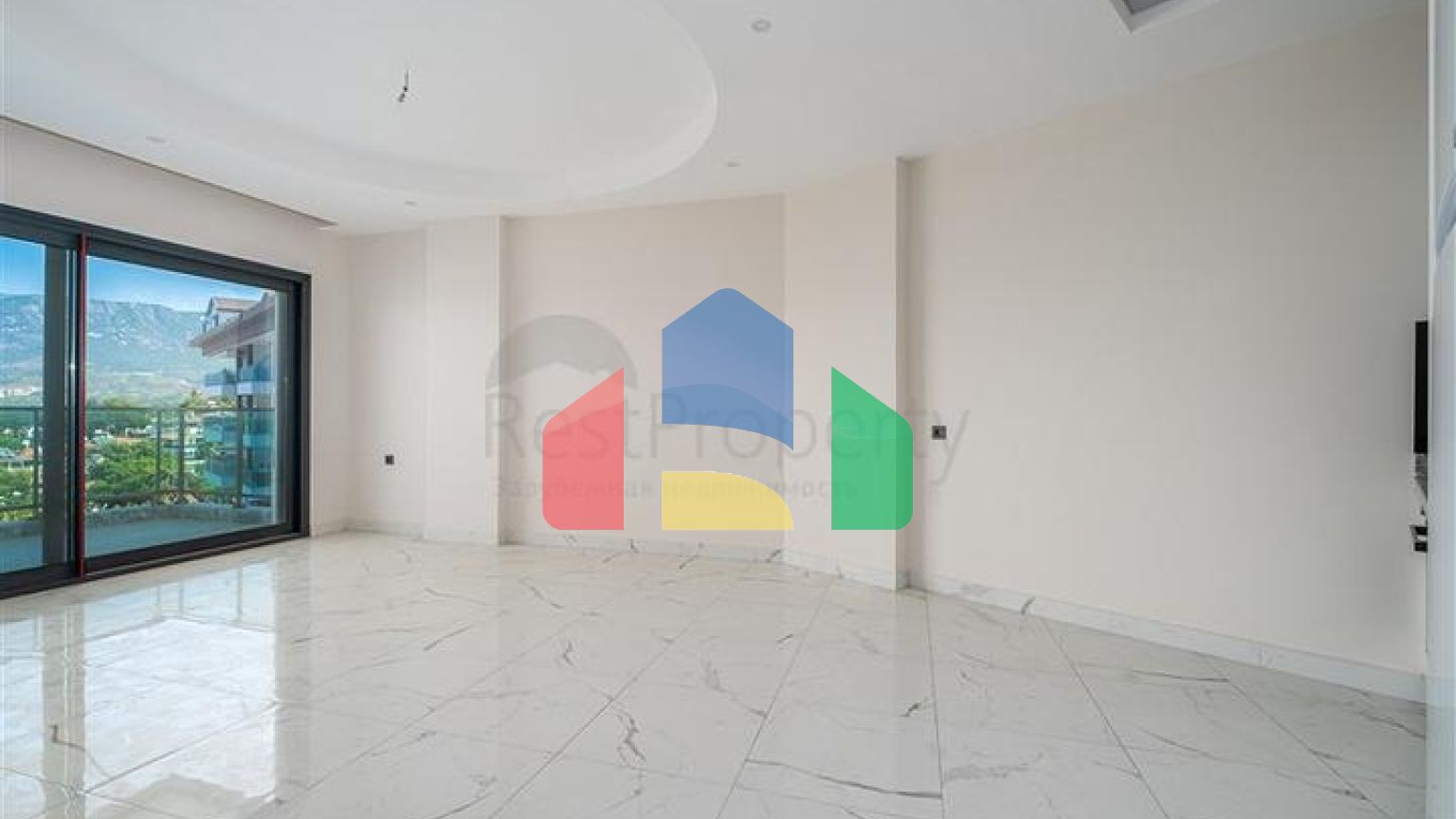 Сучасна квартира 1 + 1 з видом на море всього в 100 метрах від пляжу