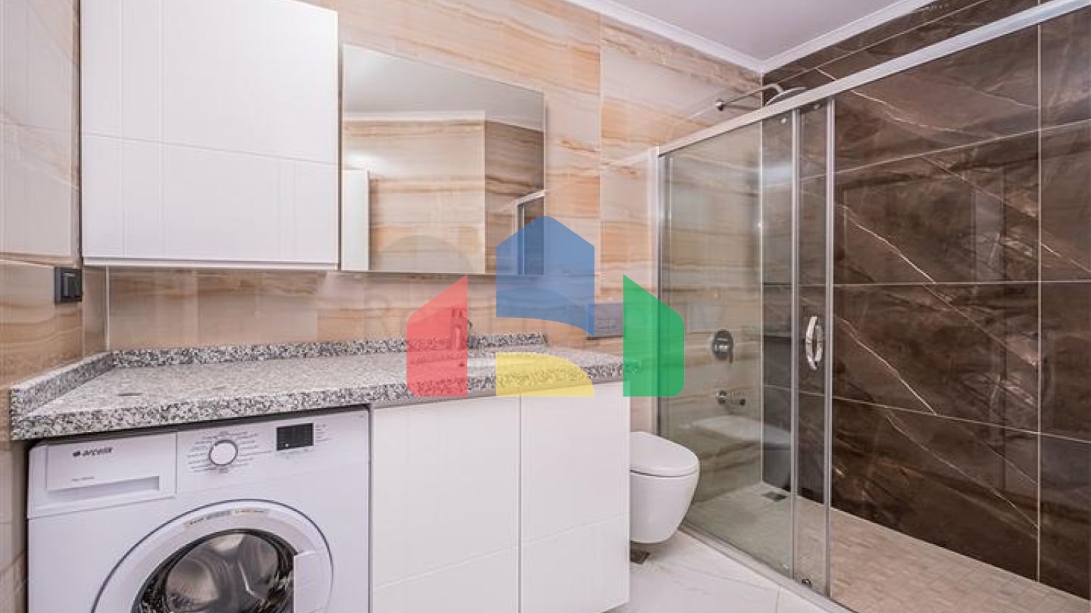 Сучасна квартира 1 + 1 з видом на море всього в 100 метрах від пляжу