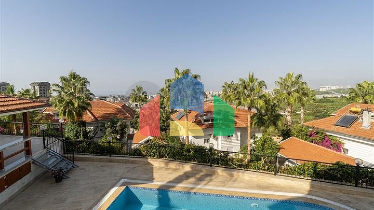 Вілла 4 + 1 в районі Каргиджак