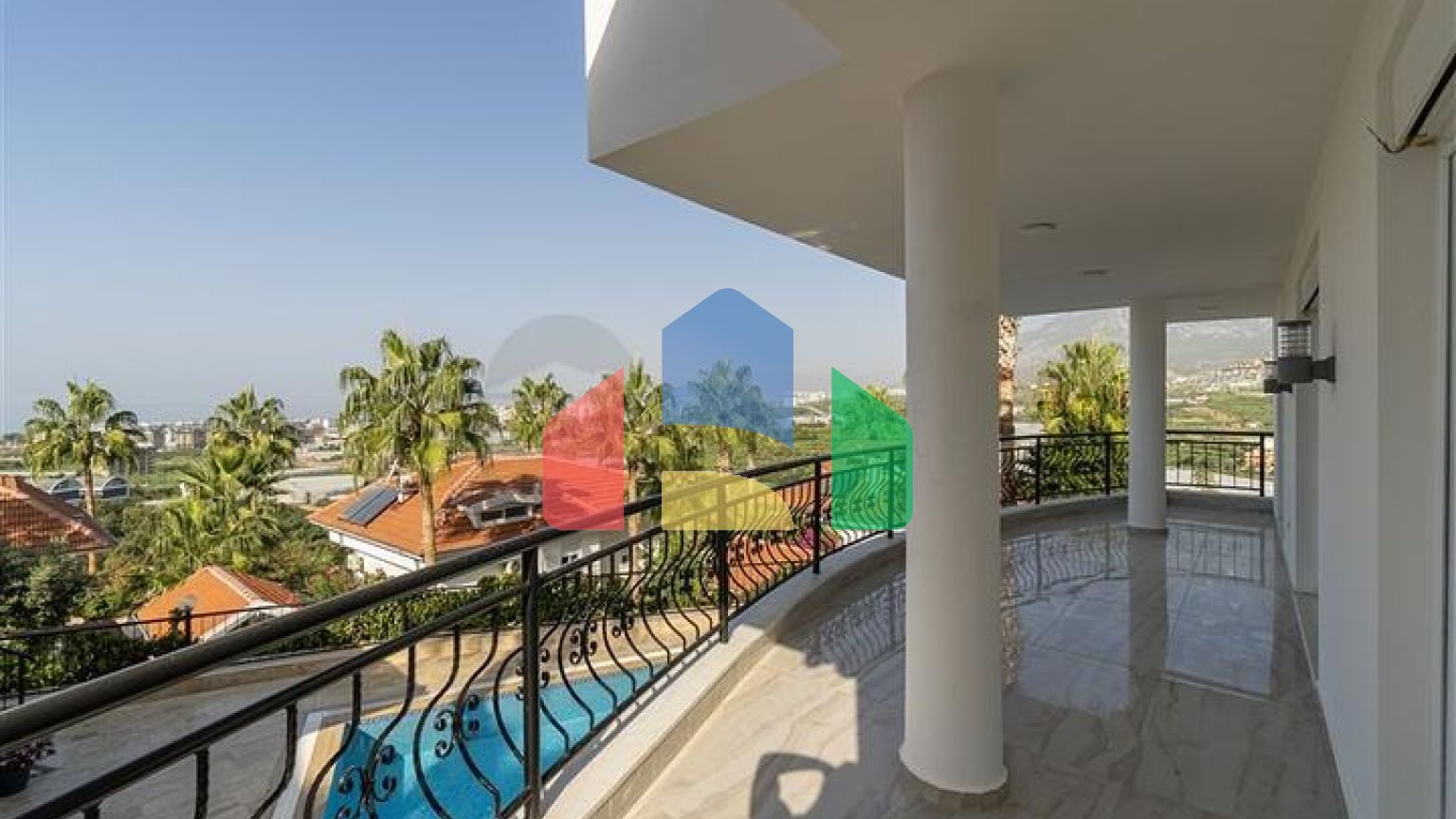 Вілла 4 + 1 в районі Каргиджак