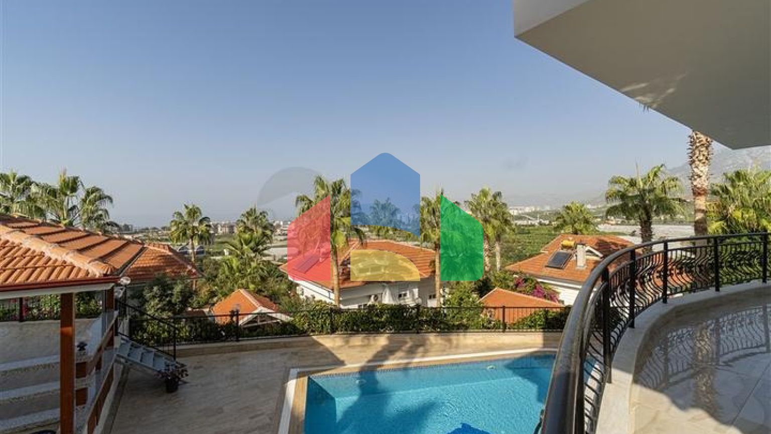 Вілла 4 + 1 в районі Каргиджак