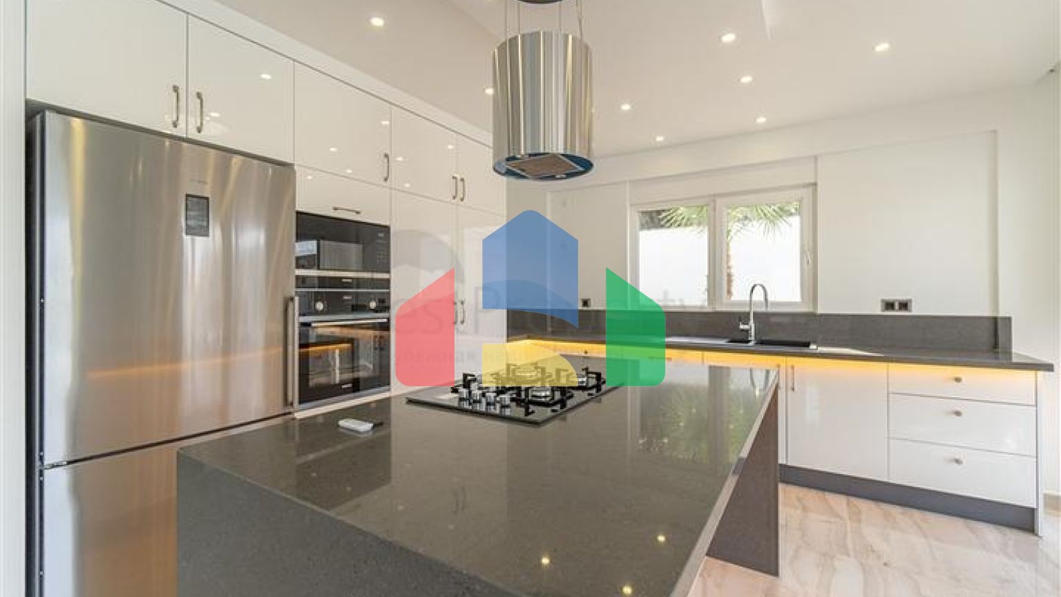 Вілла 4 + 1 в районі Каргиджак