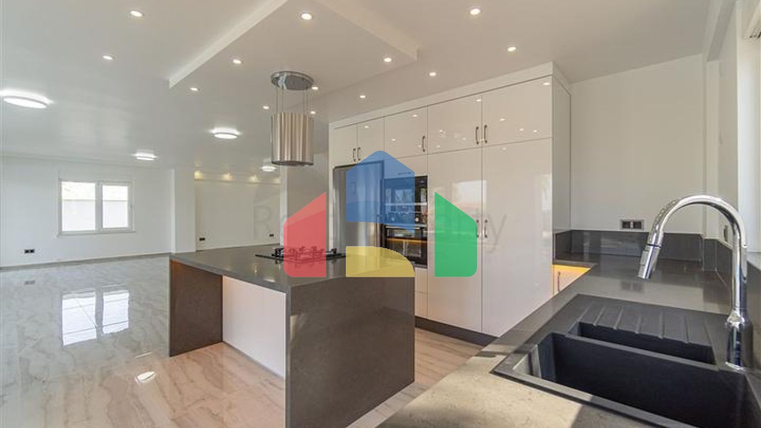 Вілла 4 + 1 в районі Каргиджак