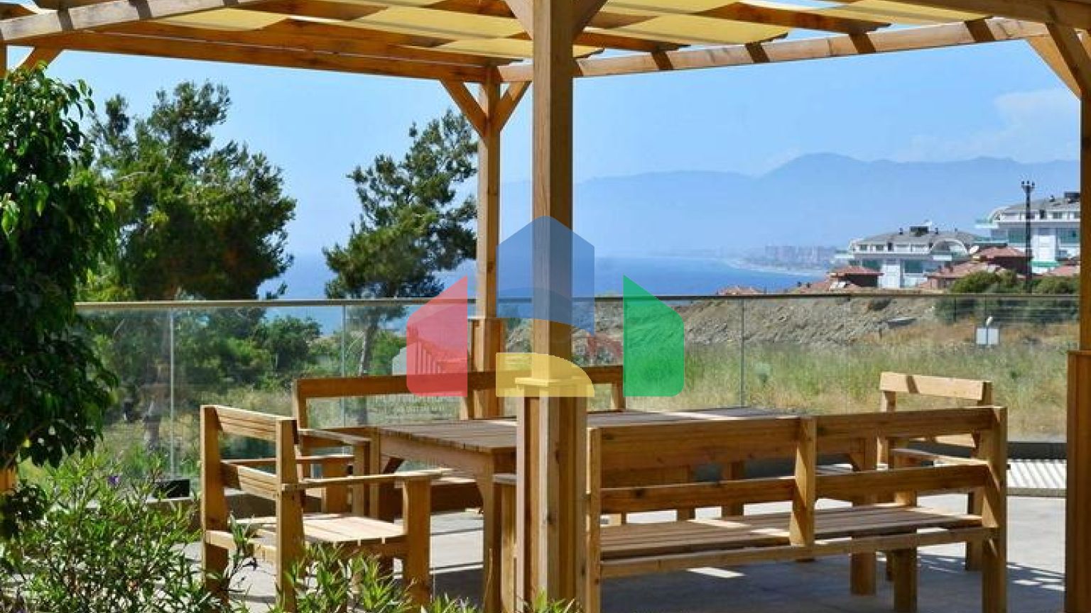 Просторные апартаменты 1+1 в районе Каргыджак