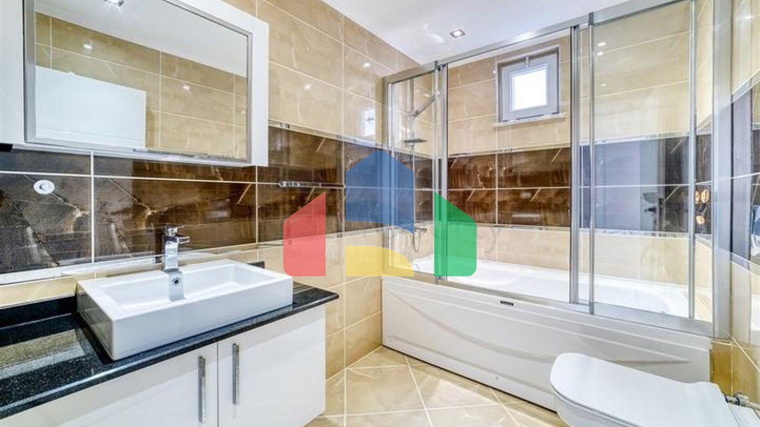 Простора вілла з видом на море і повним комплектом зручностей-ідеальне поєднання розкоші і затишку