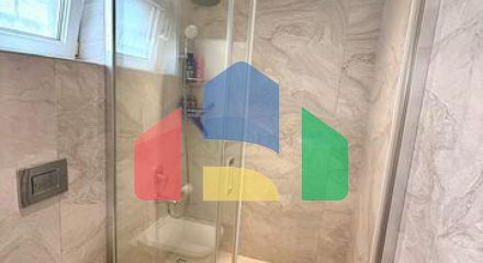 Просторная меблированная вилла с террасой в окружении природы