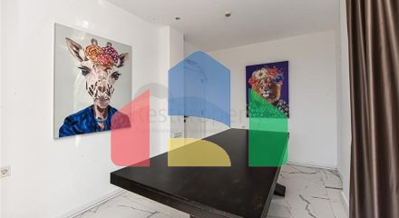 Современная вилла с морским видом в окружении природы и премиального комфорта