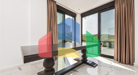 Современная вилла с морским видом в окружении природы и премиального комфорта