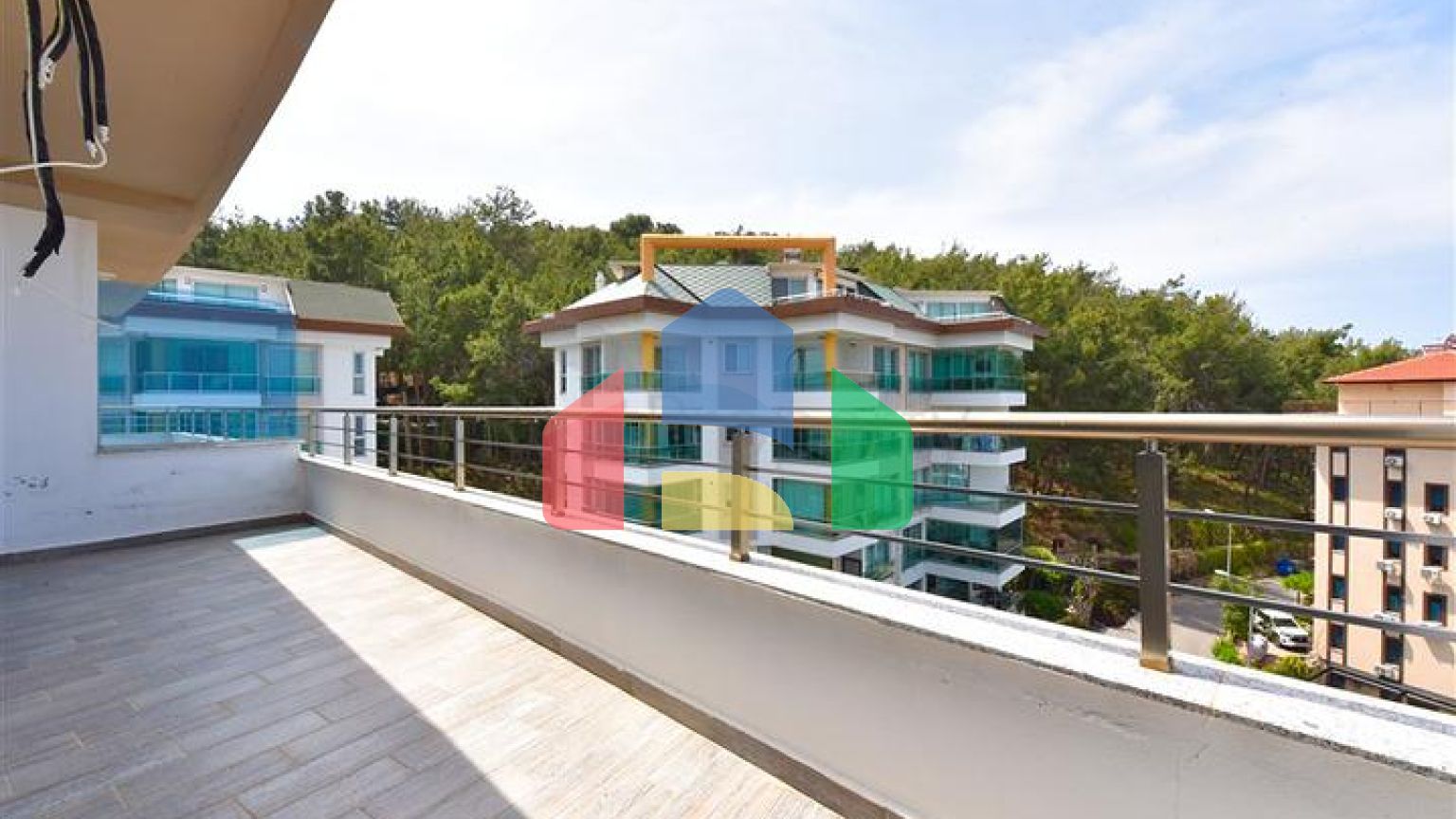 Пентхаус 3+1 в районе Каргыджак с возможностью получения Турецкого гражданства