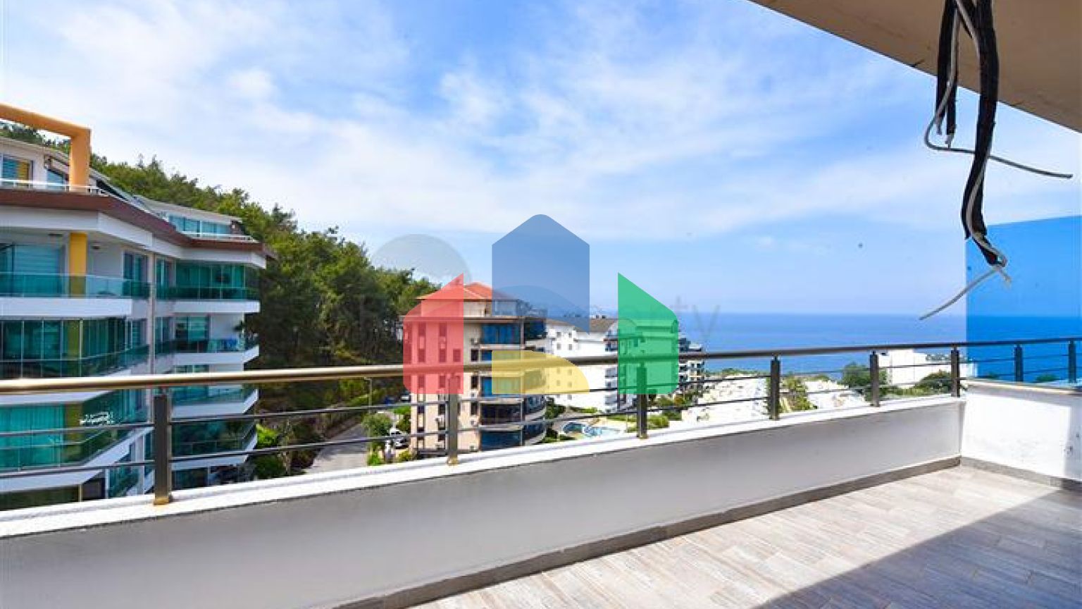 Пентхаус 3+1 в районе Каргыджак с возможностью получения Турецкого гражданства