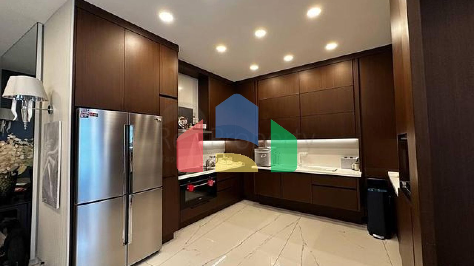 Просторий дуплекс біля моря в преміум-комплексі - для цінителів високого рівня життя