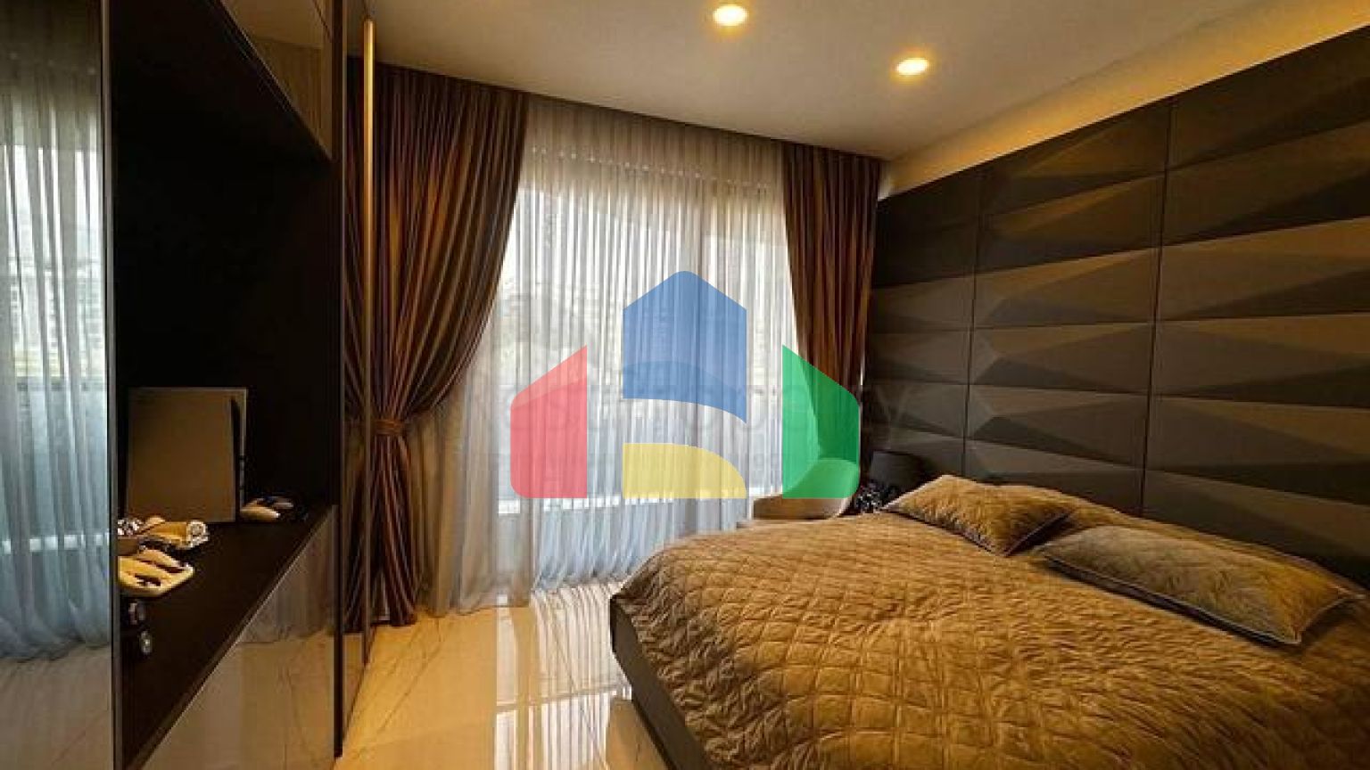 Просторий дуплекс біля моря в преміум-комплексі - для цінителів високого рівня життя