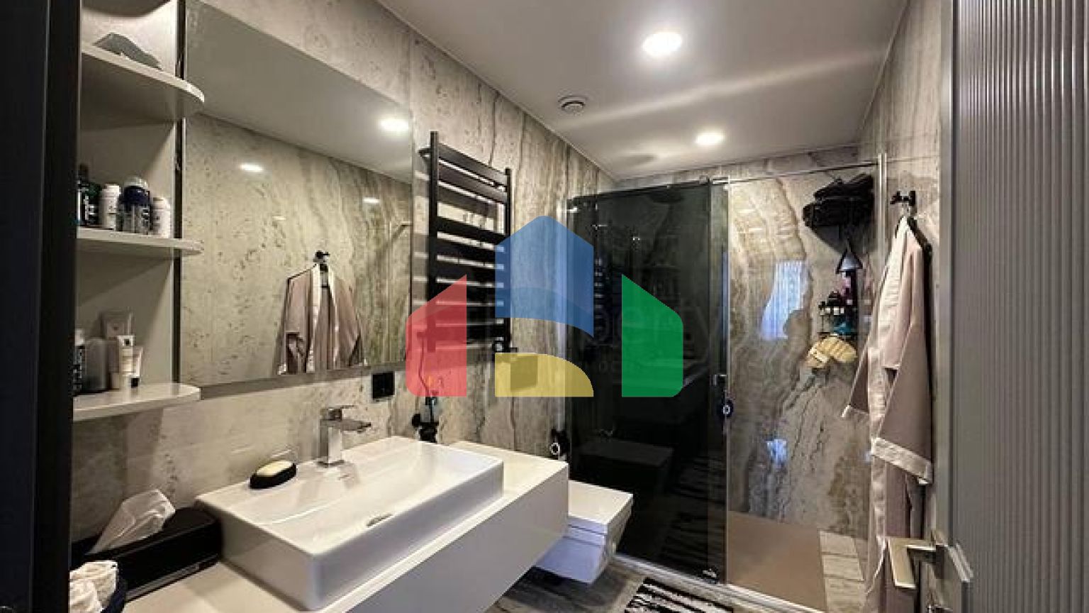 Просторий дуплекс біля моря в преміум-комплексі - для цінителів високого рівня життя