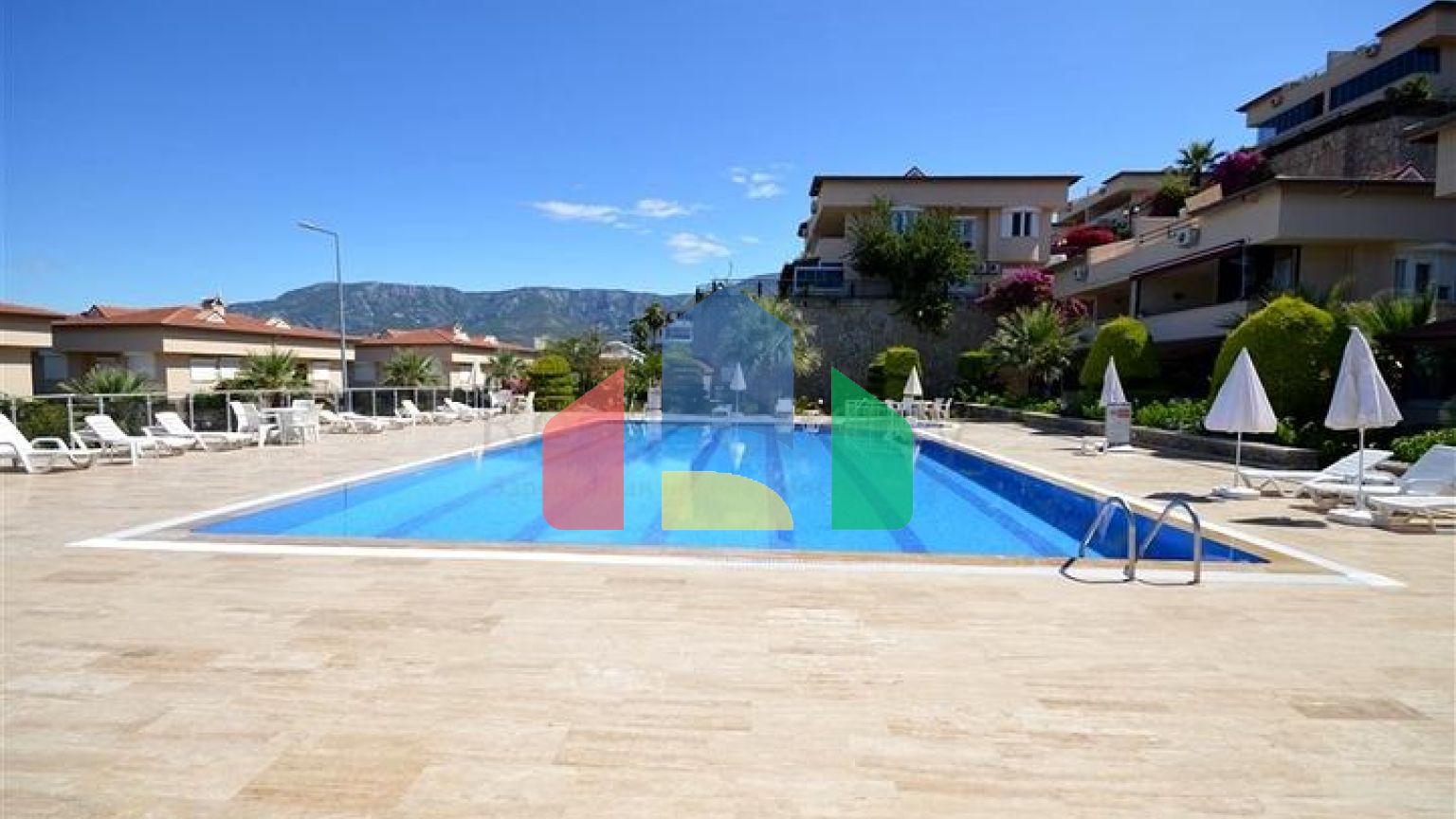 Затишна квартира 2 + 1 зі своїм садовим ділянкою