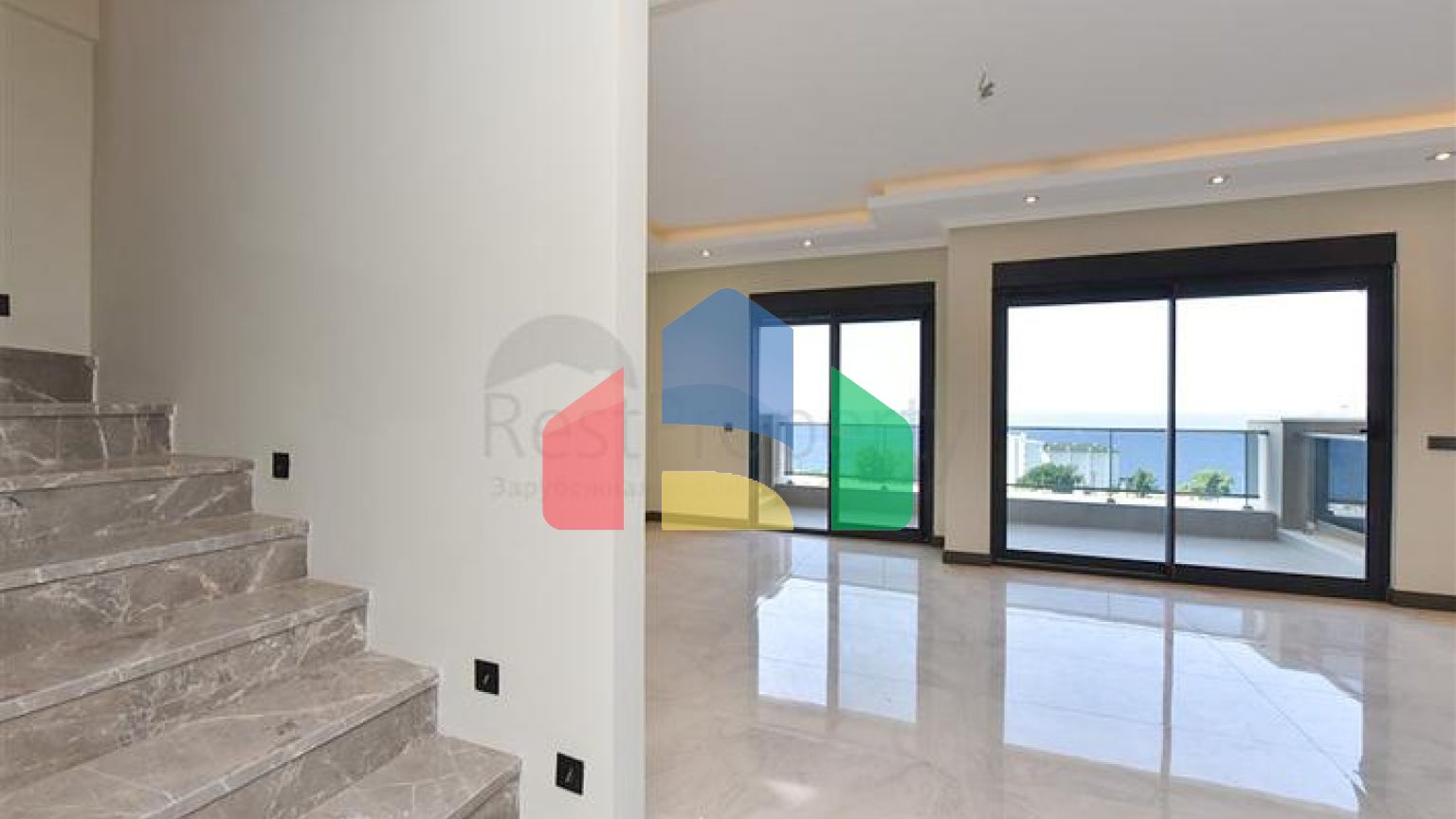 Пентхаус плануванням 2+1 з приголомшливим видом на море в комплексі преміум класу