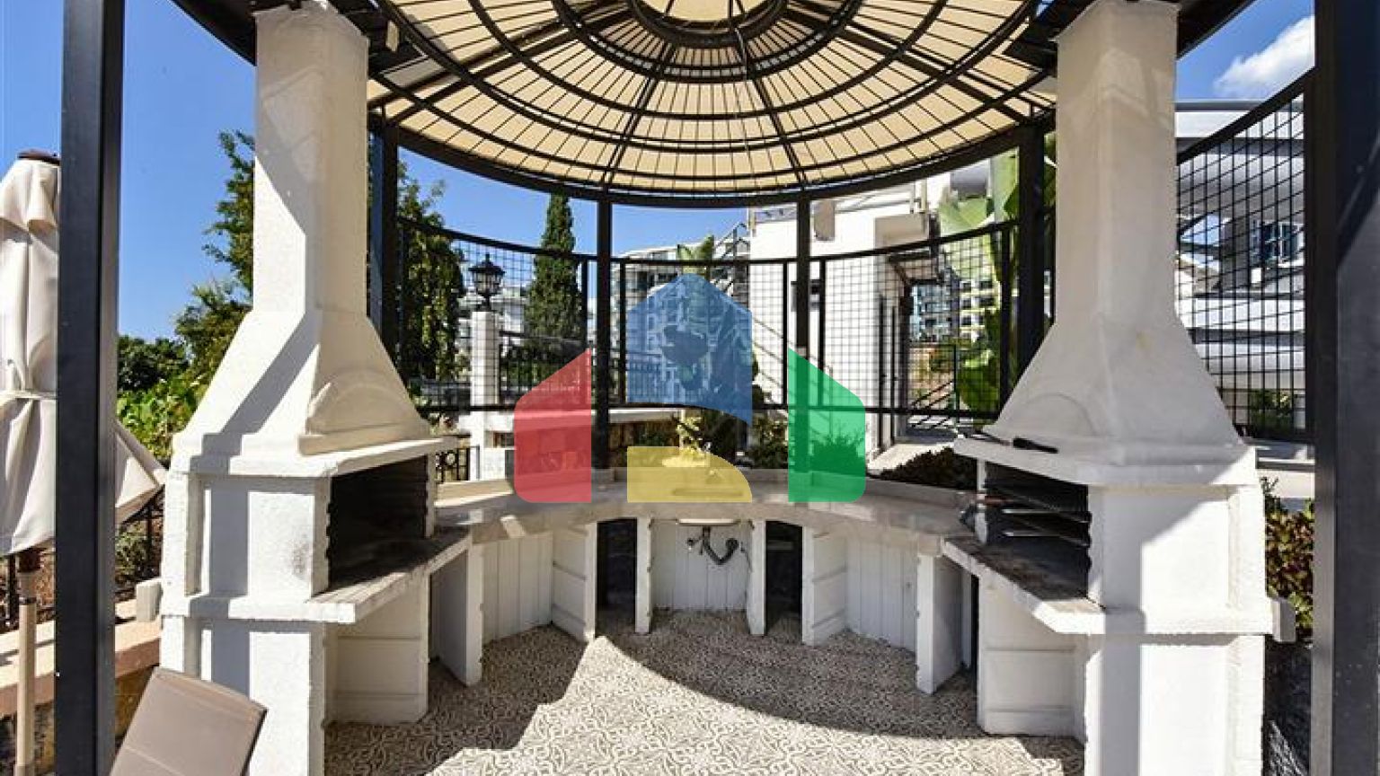 Пентхаус плануванням 2+1 з приголомшливим видом на море в комплексі преміум класу