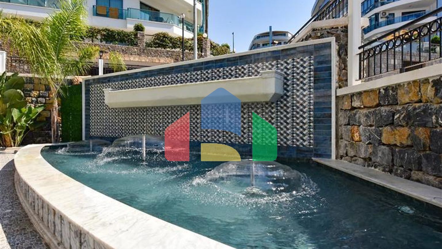 Пентхаус плануванням 2+1 з приголомшливим видом на море в комплексі преміум класу