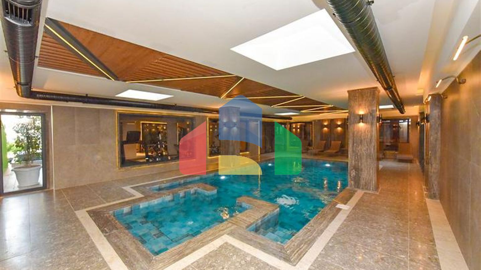 Пентхаус плануванням 2+1 з приголомшливим видом на море в комплексі преміум класу