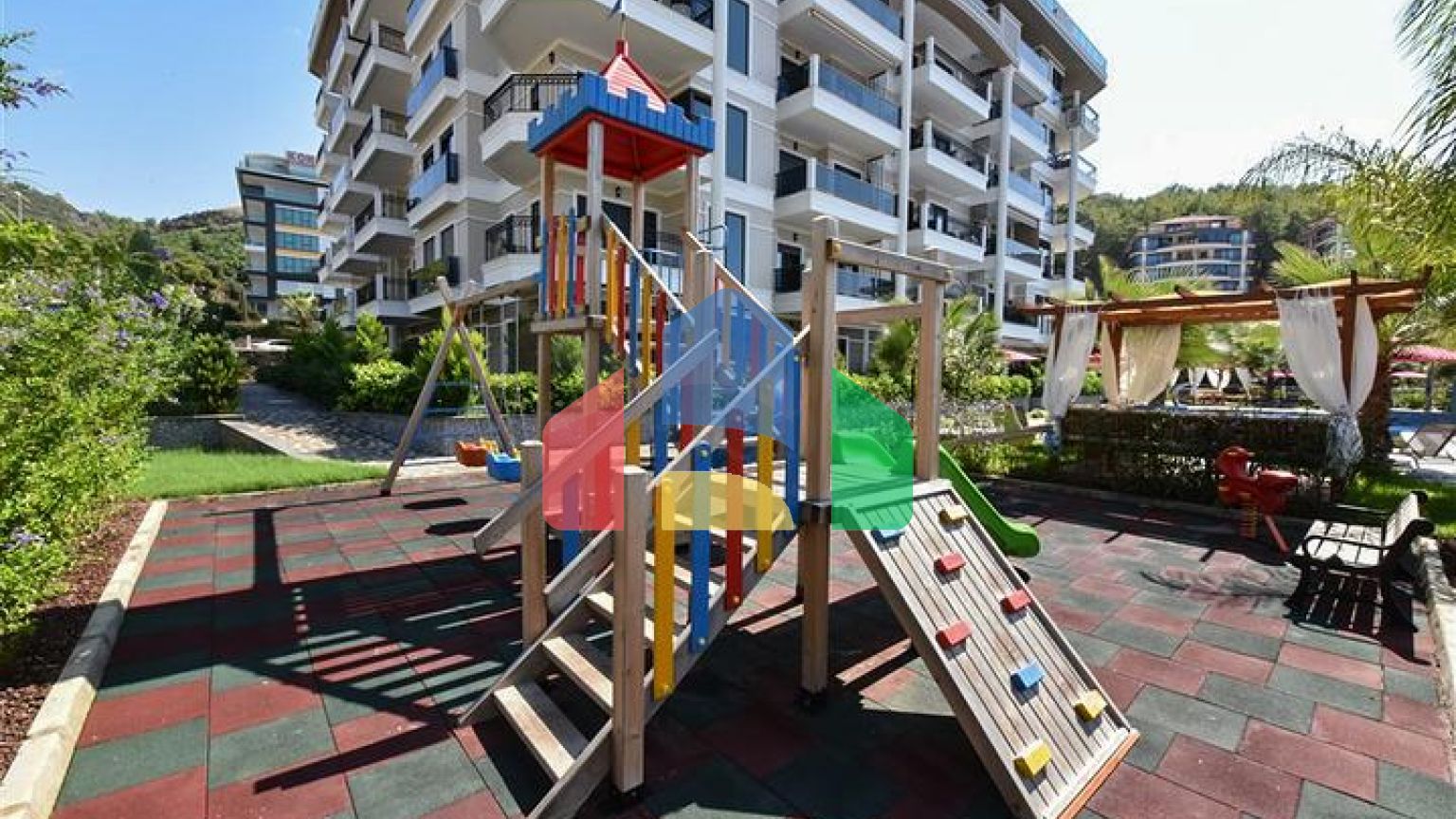 Пентхаус плануванням 2+1 з приголомшливим видом на море в комплексі преміум класу