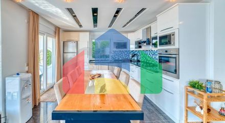 Частная вилла 4+1 с панорамными видами в районе Каргыджак