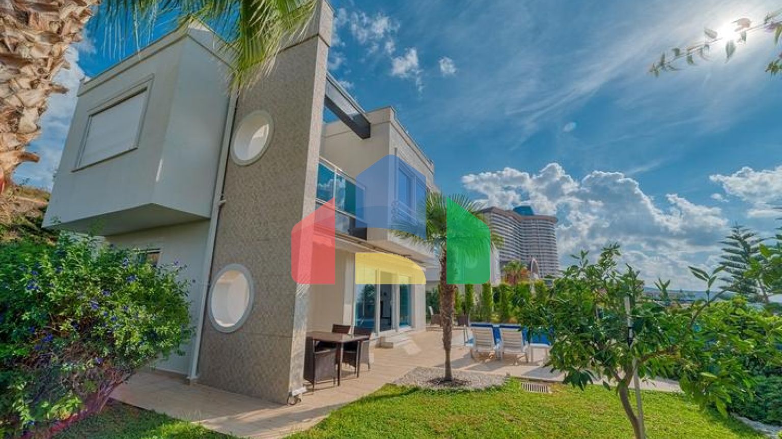 Частная вилла 4+1 с панорамными видами в районе Каргыджак