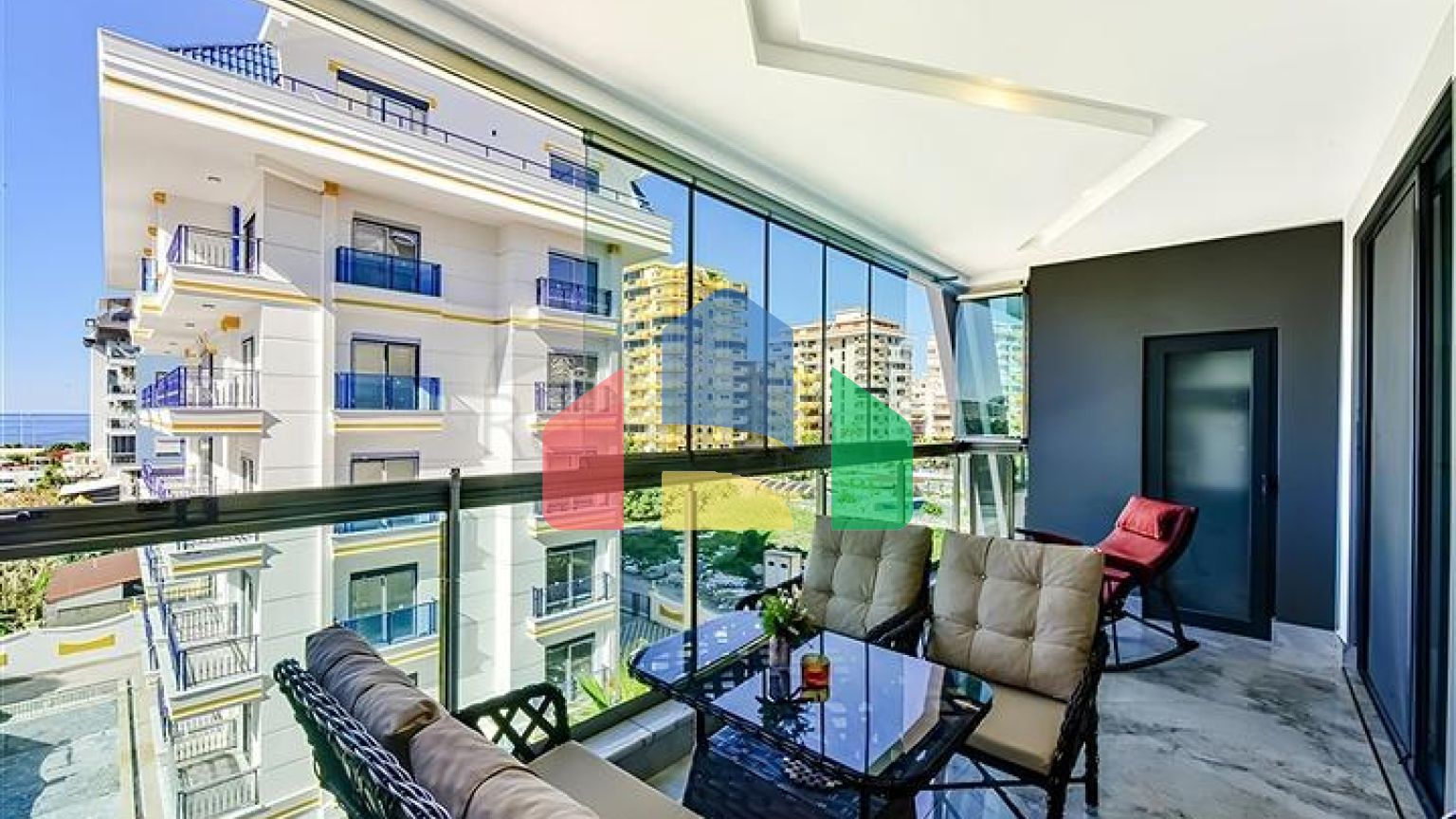 Квартира 1+1 с видом на море в районе Каргыджак