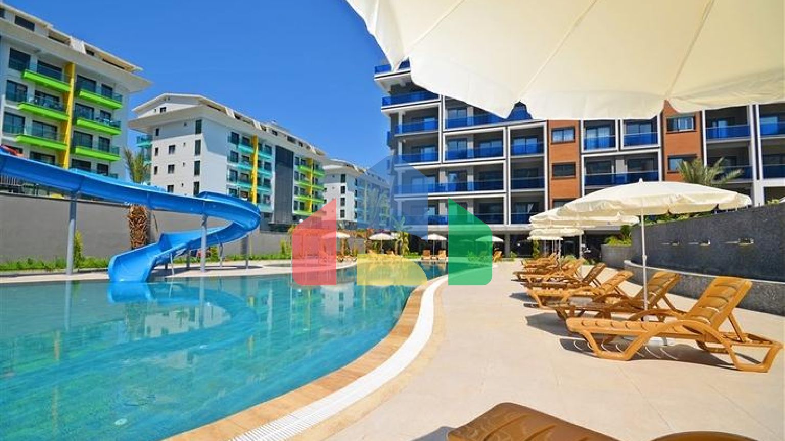 Двухкомнатная квартира в живописном районе Алании и пешей доступности к морю