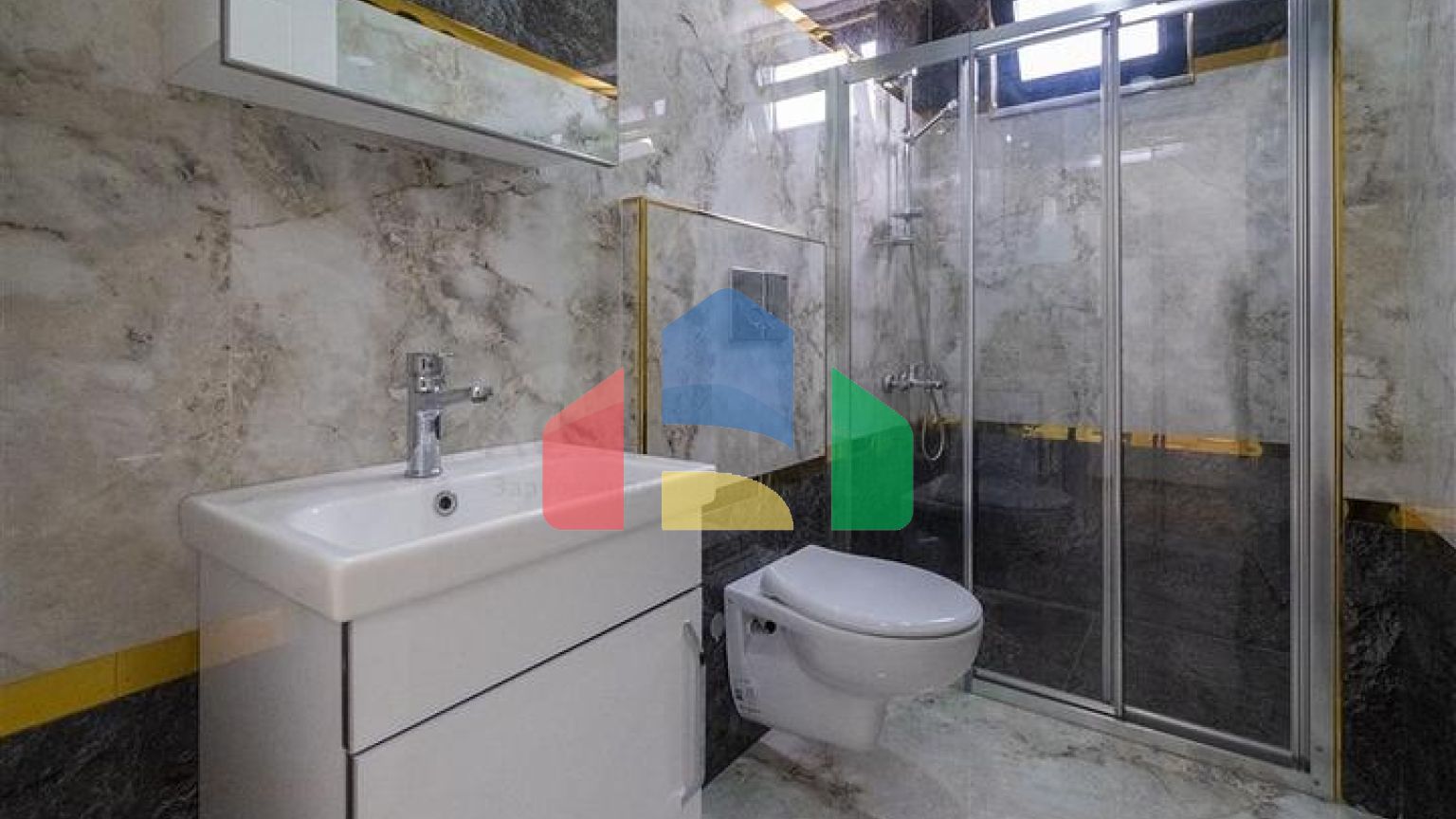 Мебльована квартира 2 + 1 в новому комплексі в районі Каргыджак