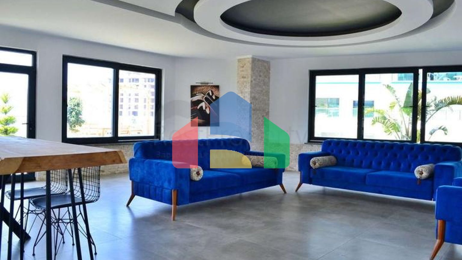 Шикарний дуплекс під громадянство