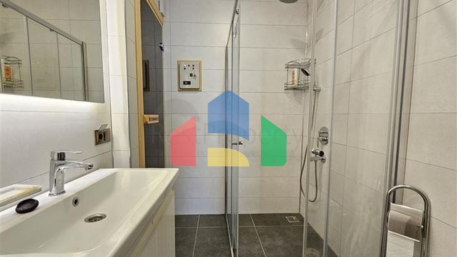 Розкішний пентхаус 3+1 виконаний за індивідуальним замовленням