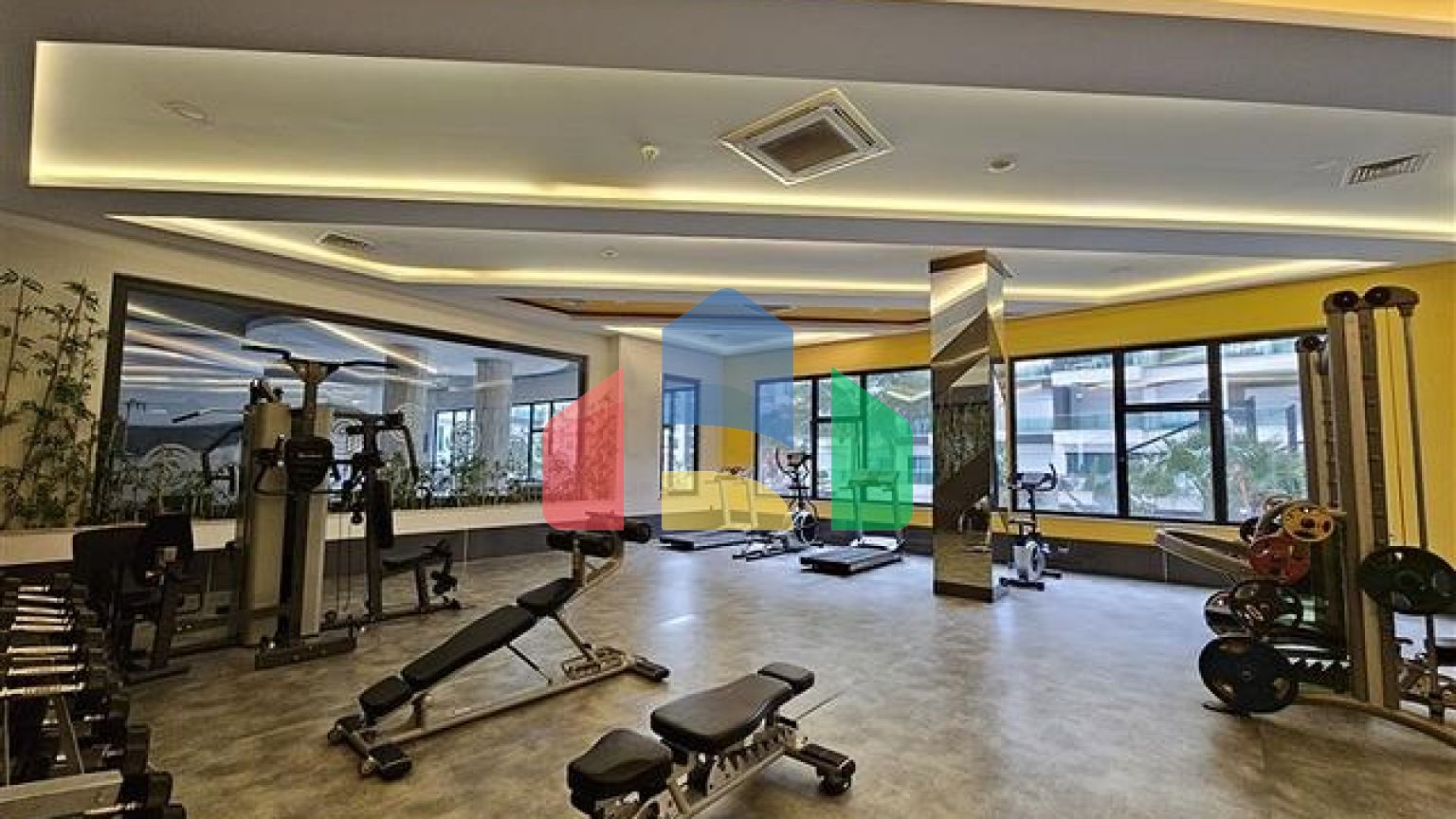 Розкішний пентхаус 3+1 виконаний за індивідуальним замовленням