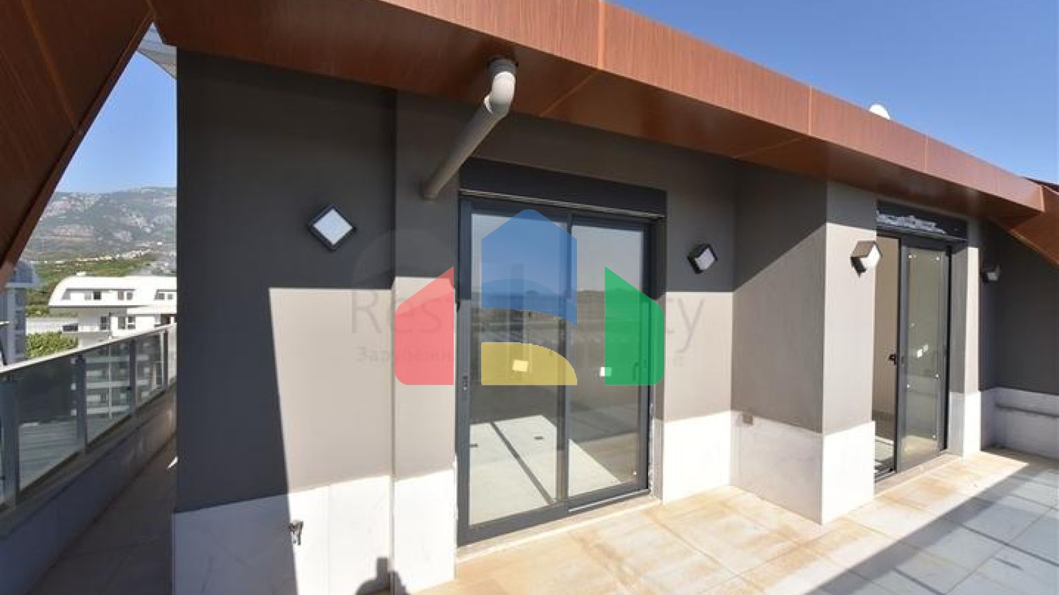 Пентхаус 2+1 в новом доме в 400 м от моря