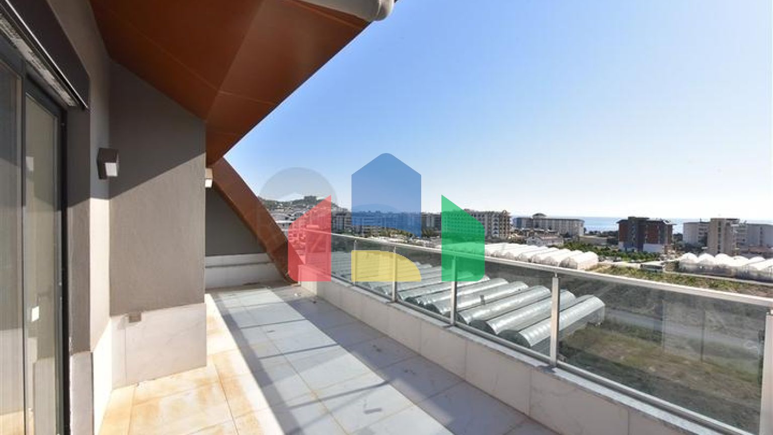 Пентхаус 2+1 в новом доме в 400 м от моря