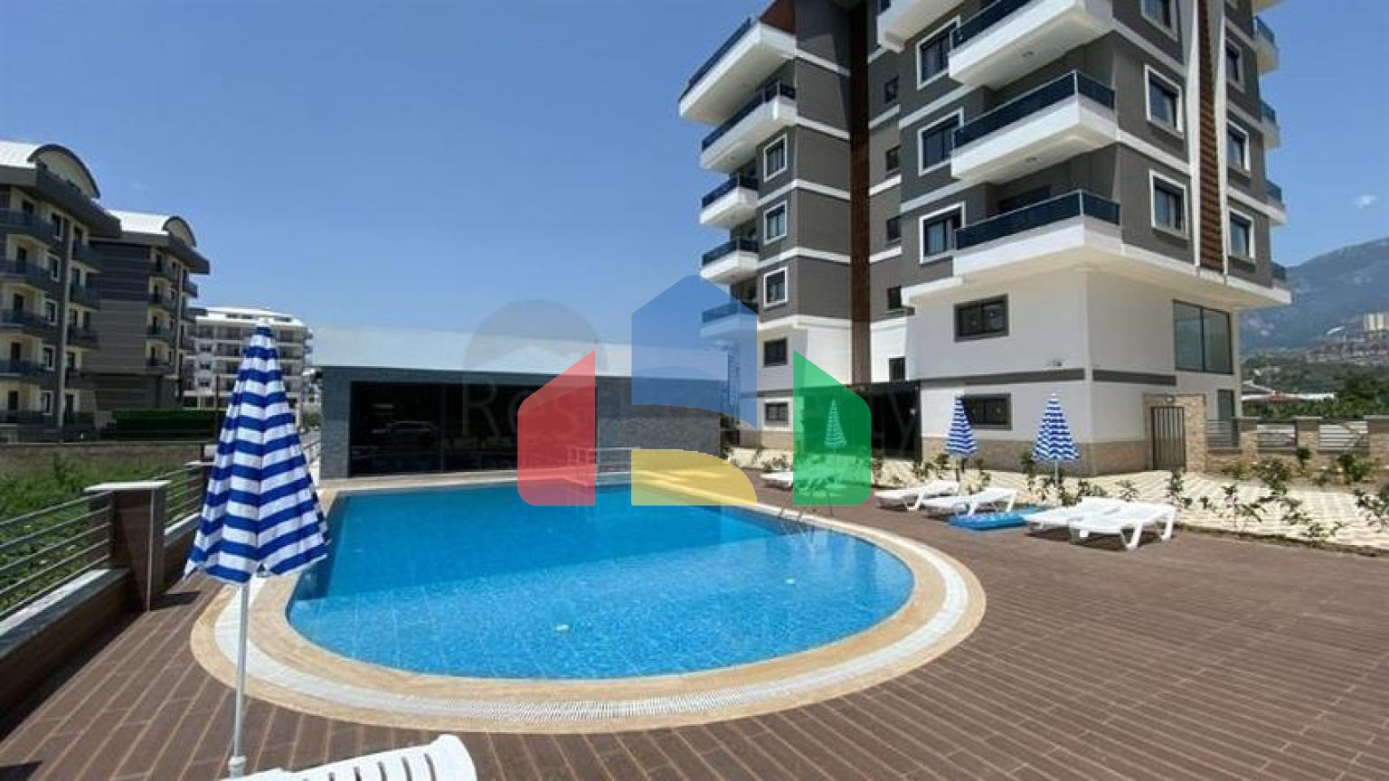 Пентхаус 2+1 в новом доме в 400 м от моря