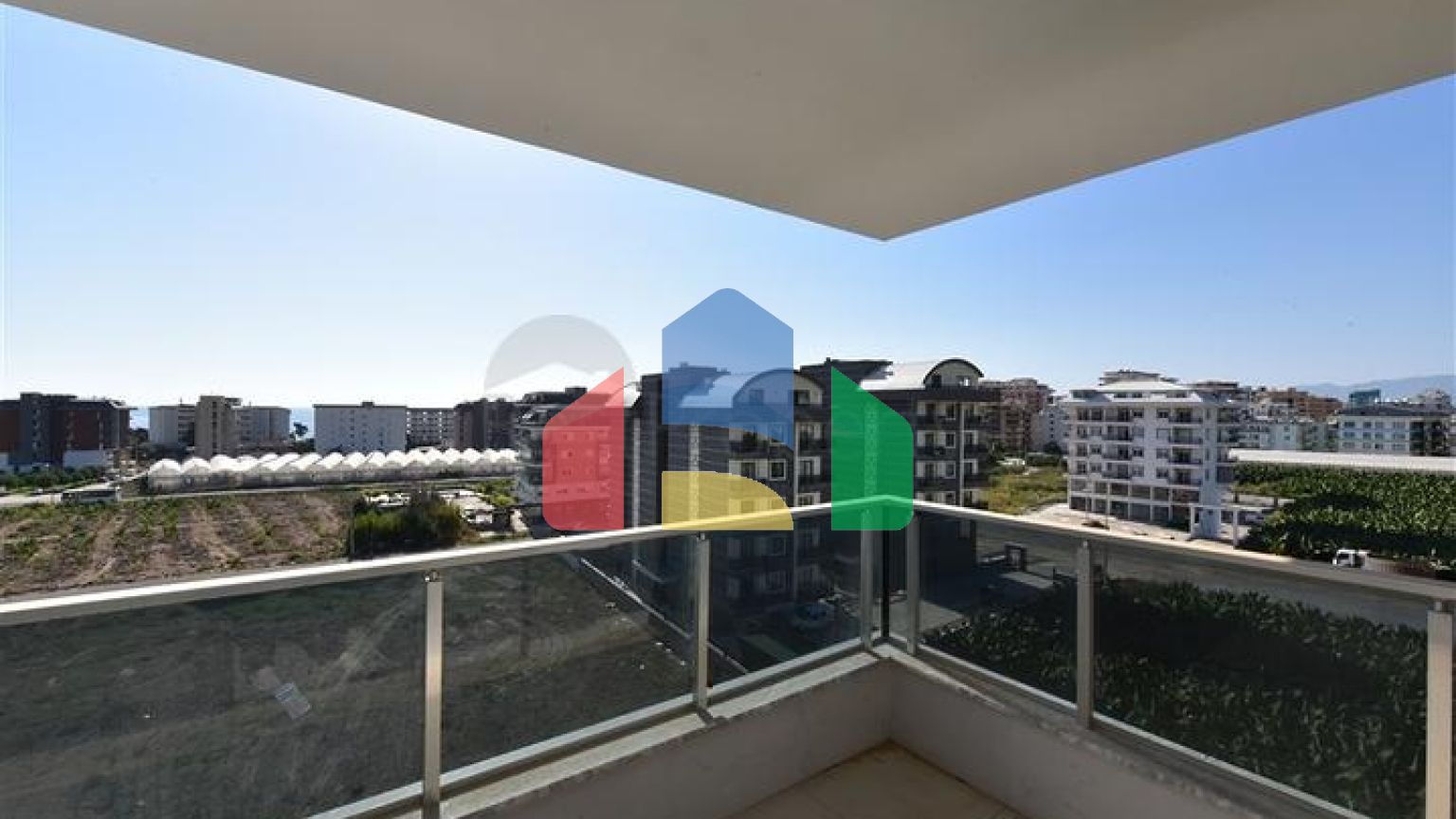 Пентхаус 2+1 в новом доме в 400 м от моря