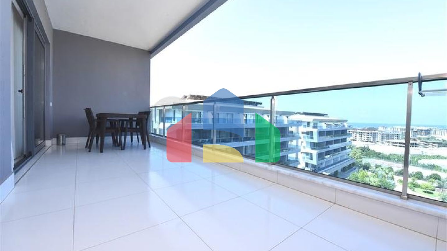 Квартира в элитном комплексе 1+1 в районе Каргыджак