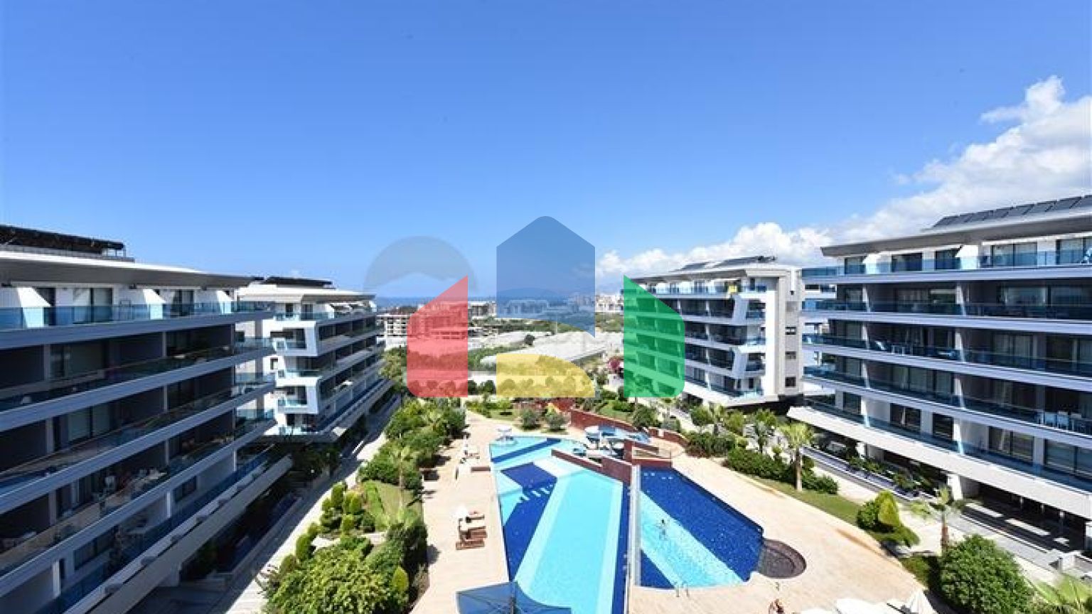 Квартира в элитном комплексе 1+1 в районе Каргыджак