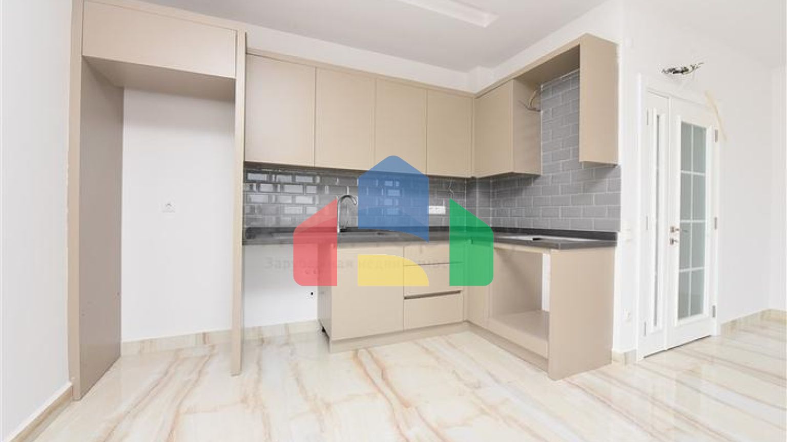 Просторий п'ятикімнатний пентхаус