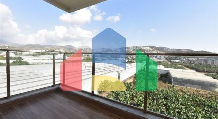 Просторный пятикомнатный пентхаус