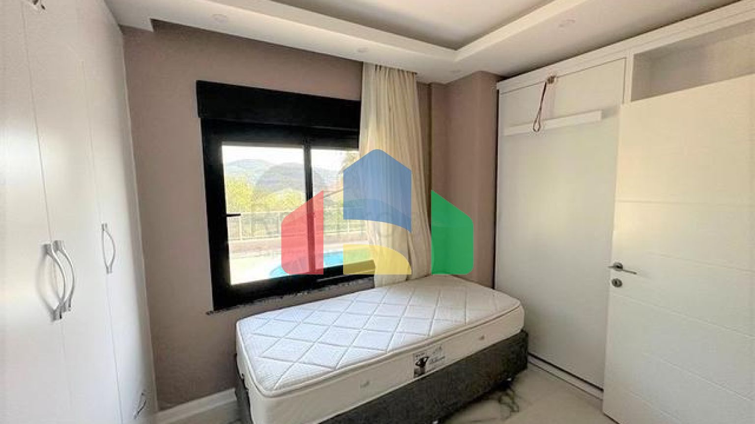 Вилла 3+1 в популярном комплексе вилл при большом отеле