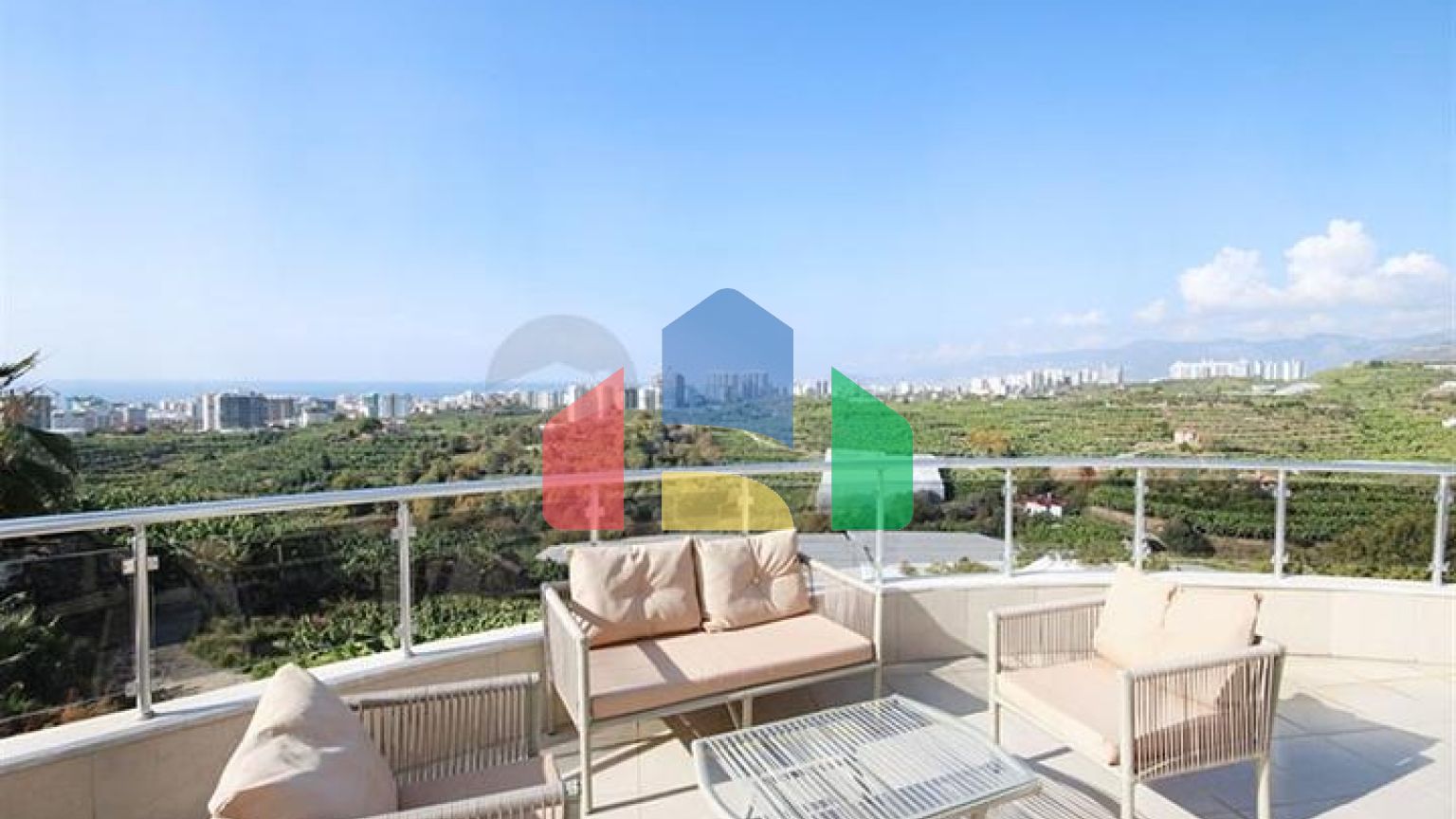 Вилла с панорамным видом на море