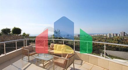 Вилла с панорамным видом на море