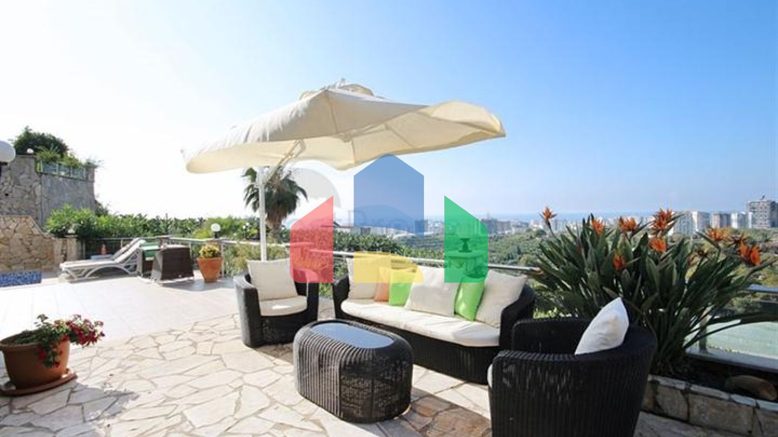 Вилла с панорамным видом на море