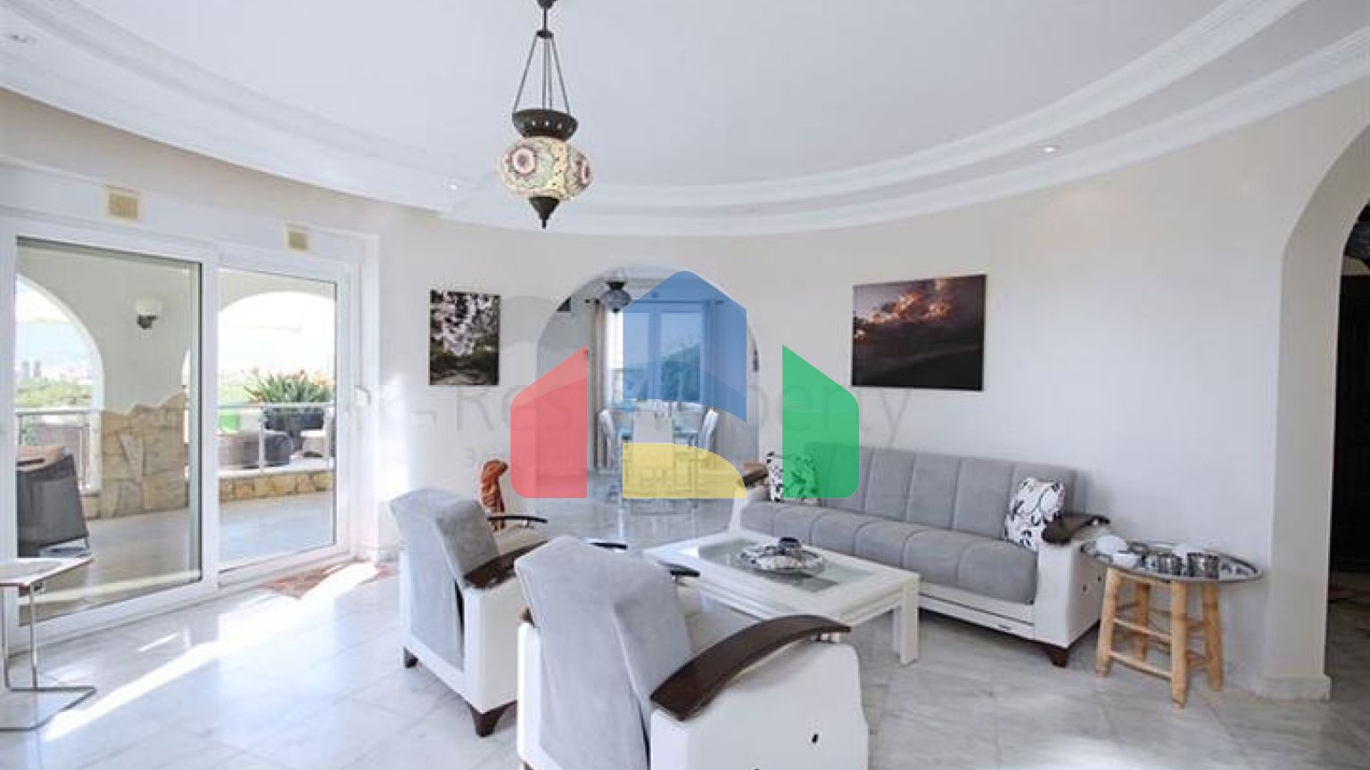 Вилла с панорамным видом на море