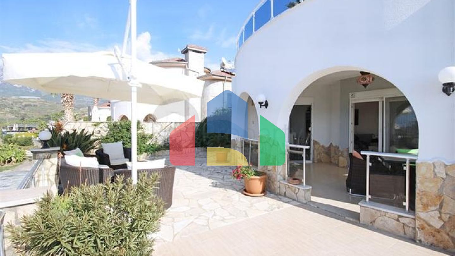 Вилла с панорамным видом на море