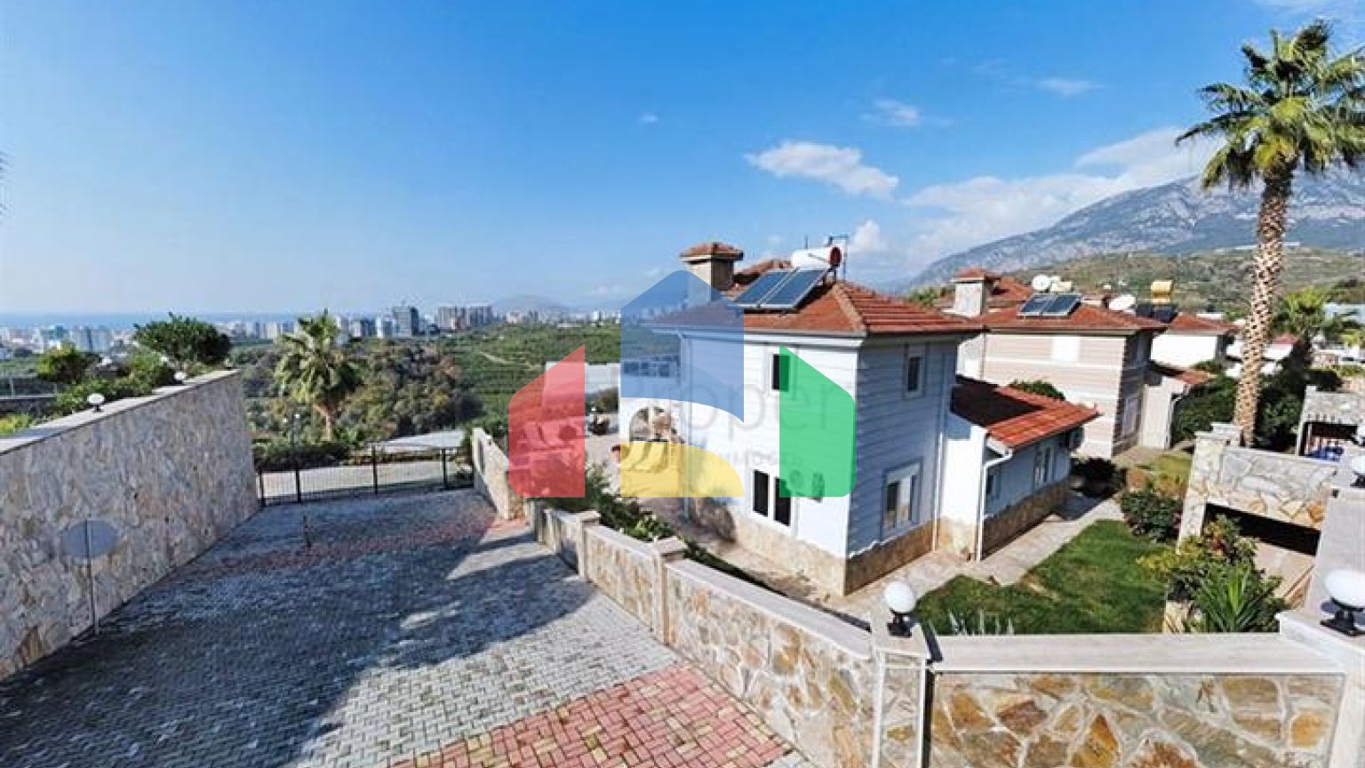 Вилла с панорамным видом на море